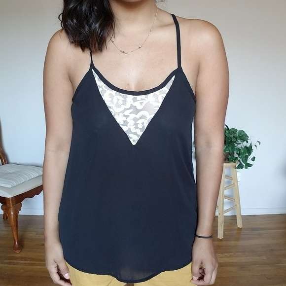 🏷CLEARANCE BLACK CREAM LACE INSET TANK TOP - Picture 5 of 8